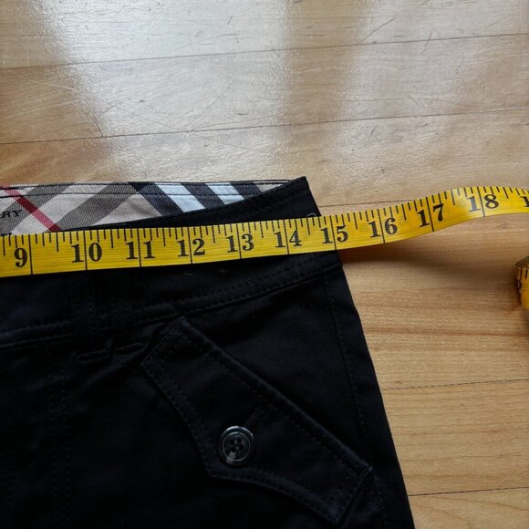 Burberry Blue Label Women's Black Capri Pants Size 38 - Picture 2 of 12